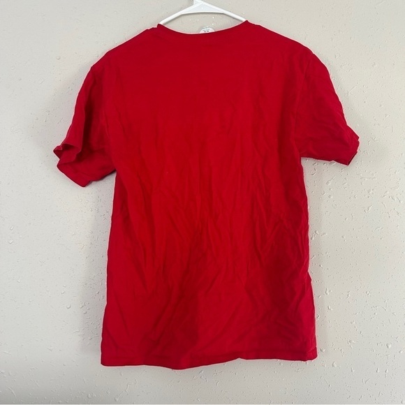 🦋 Meowy Christmas Red Cat T-Shirt Holiday Funny Casual Kittens Tree Medium - Picture 4 of 6